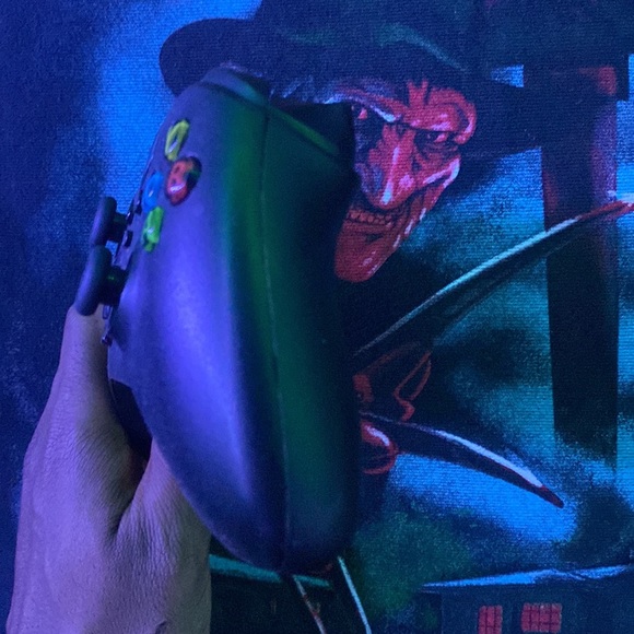 Xbox controller - Picture 2 of 2